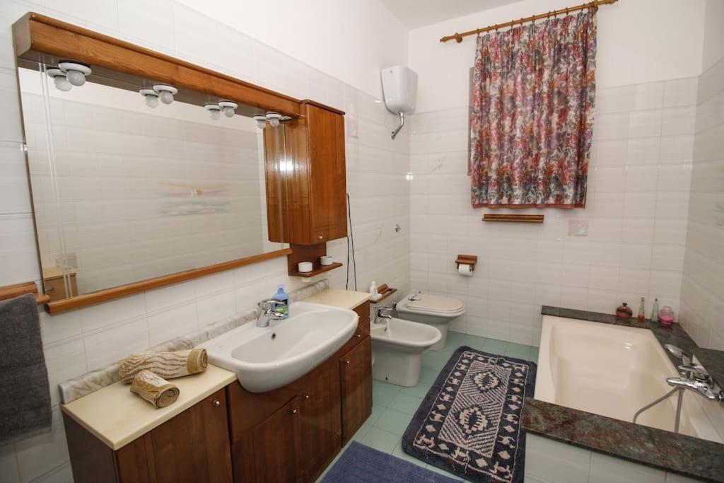 Ferienwohnung La Casa Di Carlo SantʼAntìoco Exterior foto